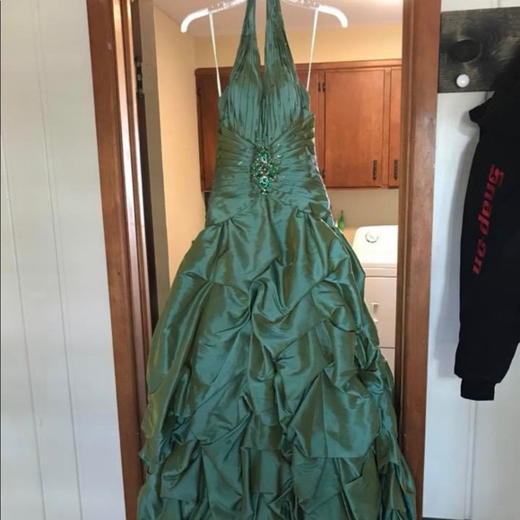 Prom Dress - Picture 1 of 3